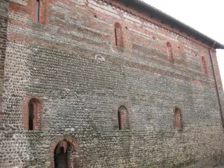 Fianco sinistro - Abbazia di San Nazzaro o dei Santi Nazario e Celso a San Nazzaro Sesia
