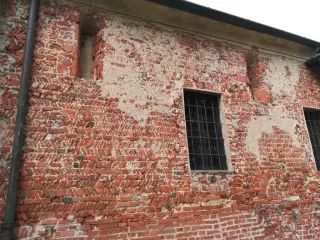 Fianco - Chiesa di Santa Maria di Campagna a Garbagna Novarese
