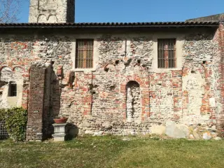 Esterno - Oratorio o Chiesa di San Martino di Breclema a Romagnano Sesia
