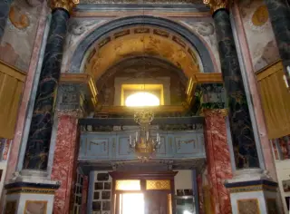 Controfacciata con cantoria - Cappella della Madonna del Castello a Caraglio