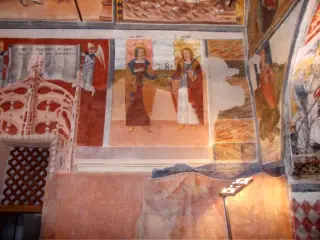 Cappella Botoneri parete Nord - sante Lucia ed Apollonia - Santuario di San Magno a Castelmagno