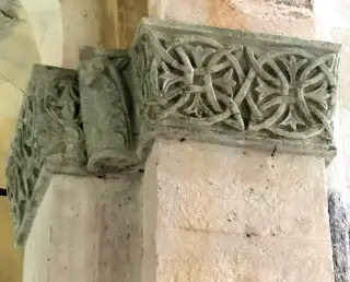 Capitello - Chiesa di San Costanzo al Monte a Villar San Costanzo