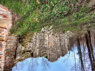 Resti dell'esterno muratura in ciottoli - Oratorio di San Clemente a Barengo
