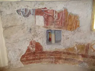 Fascia inferiore, lacerti romanici - Cappella di Santa Maria Maddalena a Bernezzo