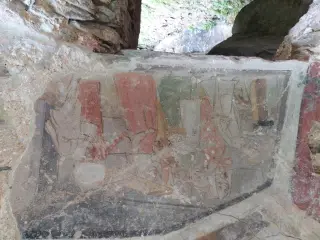 Affreschi  abside posteriore - Cappella della Madonna della Rocca a Barge