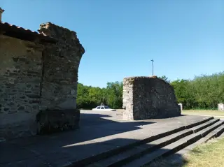 Resti - Resti Della Chiesa di Santa Maria a Borgo d'AleFrazione Meoglio