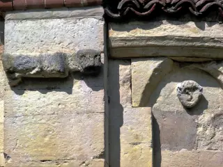 Scultura e capitello - Chiesa di San Marziano o Santa Agata a Viarigi