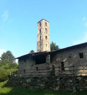 Vista - Chiesa dei Santi Pietro e Paolo a BollengoFrazione Pessano
