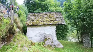 Vista - Cappella della Madonna del Ponte a BoccioletoFrazione Fervento