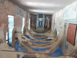 Interno - Chiesa di Santa Maria de Flesco o Madonna delle Ciappellette a Rocchetta Tanaro