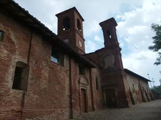 Fianco - Chiesa di San Francesco a Cassine