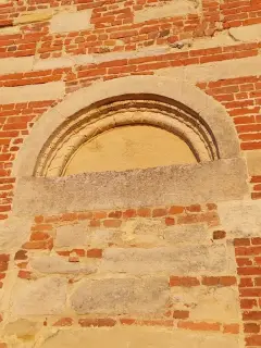 Lunetta del portale - Parrocchiale dei Santi Vittore e Corona a PenangoFrazione Cioccaro