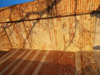 Resti di archetti pensili - Parrocchiale dei Santi Vittore e Corona a PenangoFrazione Cioccaro