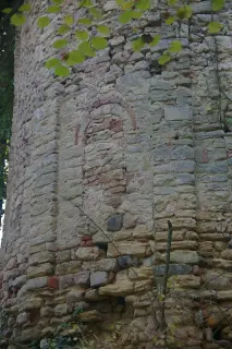 Monofora absidale tamponata - Cappella di San Michele a Passerano MarmoritoFrazione Primeglio