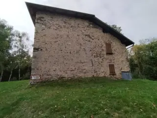 Fianco - Oratorio di San Grato a Cellio con BreiaFrazione Monte San Grato