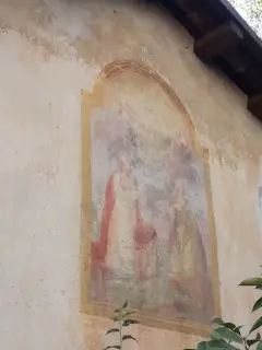 Affresco esterno abside - Cappella di Santa Lucia Alle Vigne a PineroloFrazione Costagrande Santa Lucia