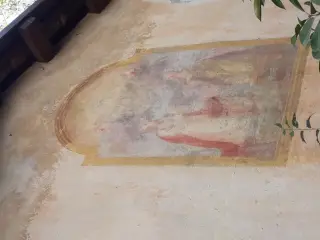 Affresco esterno abside - Cappella di Santa Lucia Alle Vigne a PineroloFrazione Costagrande Santa Lucia