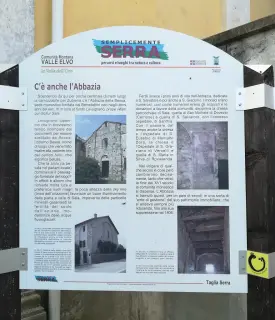 Cartello illustrativo - Badia di San Giacomo della Bessa e San Salvatore a Sala BielleseFrazione Cascina Abbadia