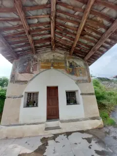 Portico, facciata e Annunciazione - Cappella di San Rocco a Brossasco