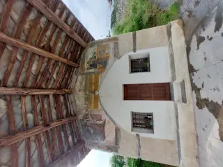 Portico, facciata e Annunciazione - Cappella di San Rocco a Brossasco