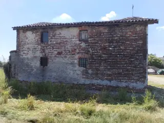 Fianco sinistro - Oratorio di San Biagio a Cameri