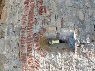 Monofora - Cappella di San Valeriano (1) a Borgone Susa