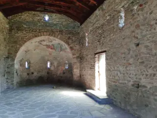 Interno - Cappella di San Valeriano (1) a Borgone Susa