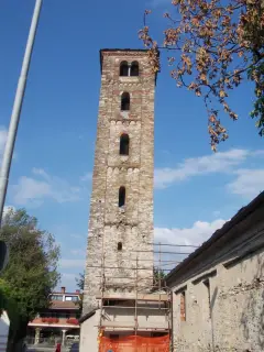 Campanile e lato nord - Ex Chiesa dei Santi Pietro e Paolo a Caraglio