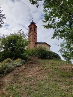 Vista - Cappella di San Gervasio o Servasio o Servazio a Castellinaldo