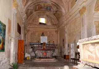 Interno - Chiesa di Sant'Apollinare a CasalbeltrameFrazione Fisrengo