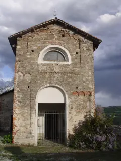 Facciata - Chiesa di San Pietro a CarrùFrazione San Pietro