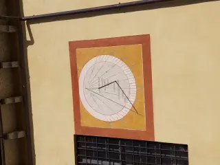 Orologio solare - Parrocchiale di San Giorgio a Casale Corte Cerro