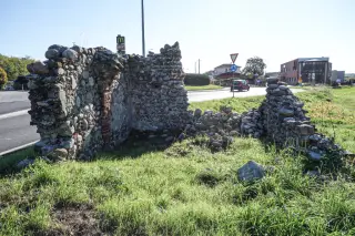 Resti di muratura - Resti Dell'oratorio di San Grato a Romagnano Sesia