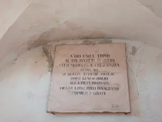 Lapide in controfacciata - Cappella di San Vito a Cavallermaggiore