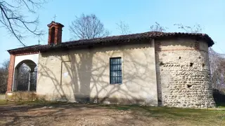 Fianco - Oratorio dei Santi Grato e Rocco a CerrioneFrazione Bessa