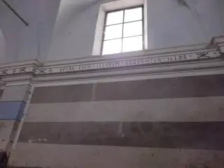 Interno - Chiesa di Santa Maria al Cimitero a Cinzano