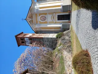 Facciata e campanile - Parrocchiale di Santa Croce a Colleretto Giacosa