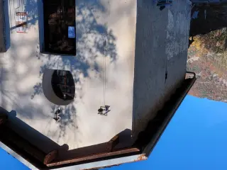 Facciata e fianco sinistro - Cappella di San Bernardo d'Aosta a CondoveFrazione Lajetto