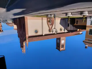 Fianco e campanile - Parrocchiale di San Michele Arcangelo a Genola