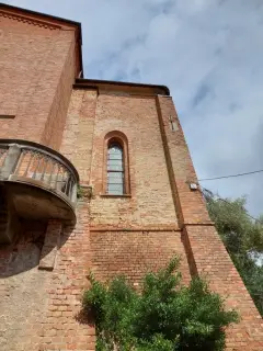 Fiinestra gotica - Parrocchiale di San Secondo a Govone