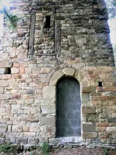 Base del campanile - Parrocchiale di Natività di Maria o Santa Maria Nascente a Gremiasco
