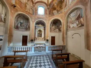 Interno - Battistero dei Santi Gervaso e Protaso a Baveno
