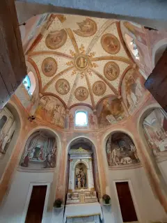 Interno - Battistero dei Santi Gervaso e Protaso a Baveno