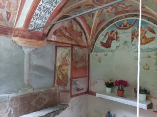 Affreschi - Cappella della Madonna di Loreto o il Gesietto a BoccioletoFrazione Oro